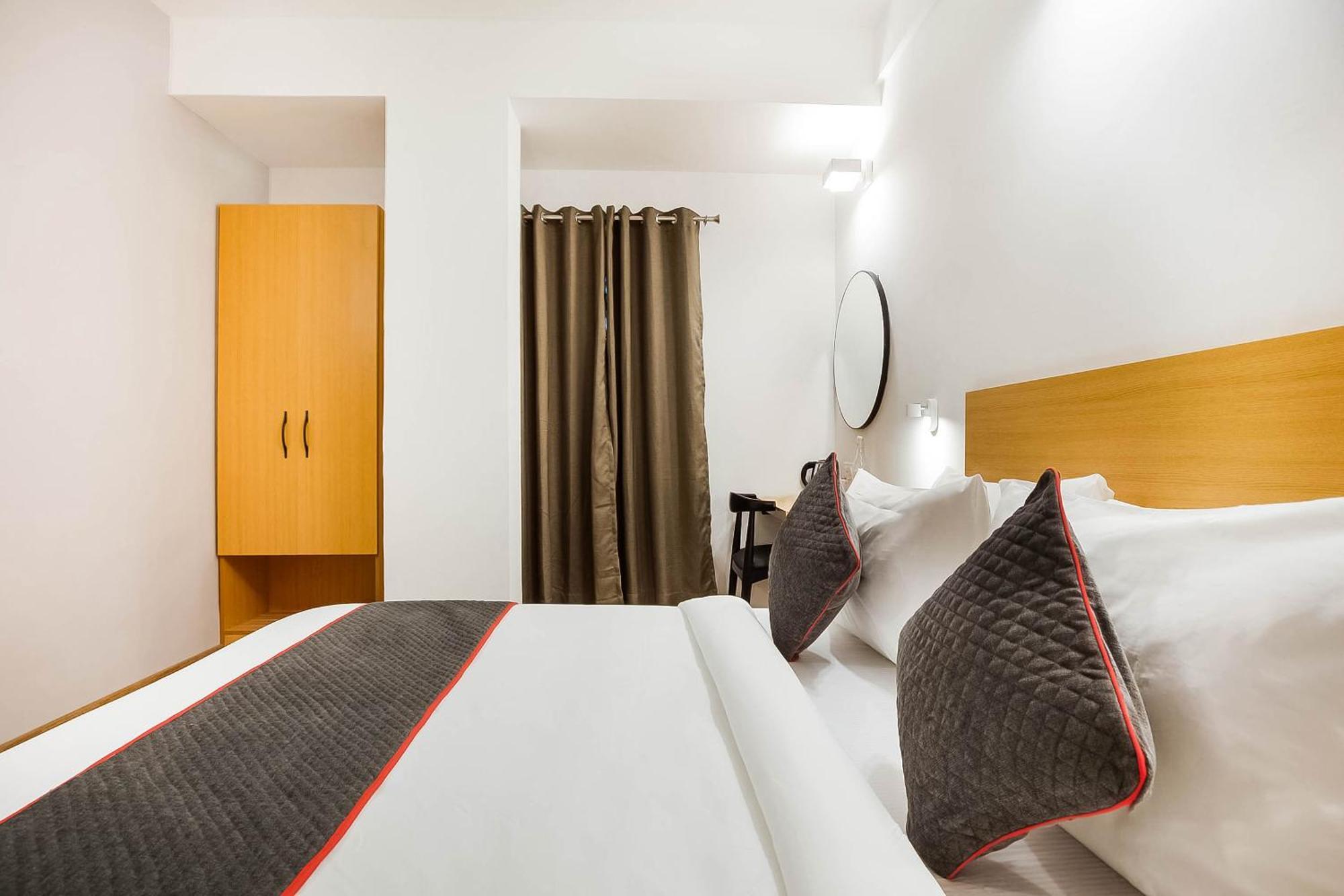 Super Townhouse Lords Inn Regency Mānglia Eksteriør billede
